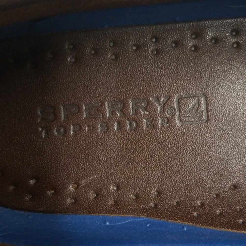 Shoes - Picture 4 of 4